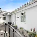 Modern Penthouse, Centrally Located At Bogstadveien